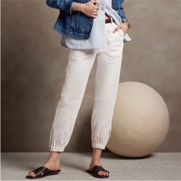 Banana Republic Cream Ankle Pants joggers 6 petite - Picture 2 of 7